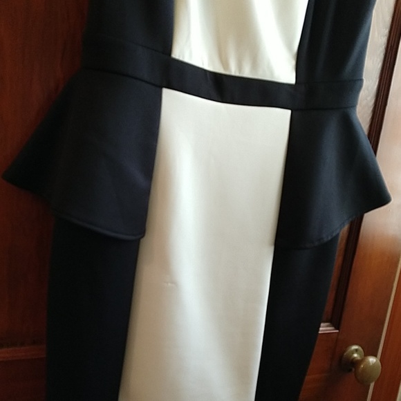 Black & white peplum dress - Picture 5 of 7